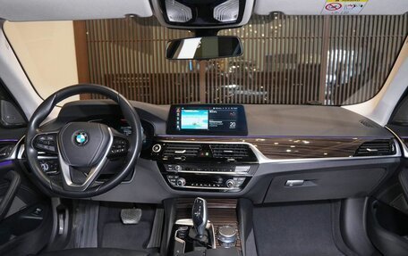 BMW 5 серия, 2019 год, 4 000 000 рублей, 19 фотография