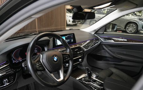 BMW 5 серия, 2019 год, 4 000 000 рублей, 17 фотография
