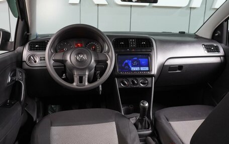 Volkswagen Polo VI (EU Market), 2011 год, 615 000 рублей, 6 фотография