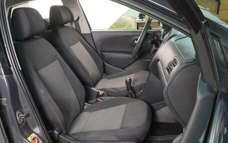 Volkswagen Polo VI (EU Market), 2011 год, 615 000 рублей, 8 фотография