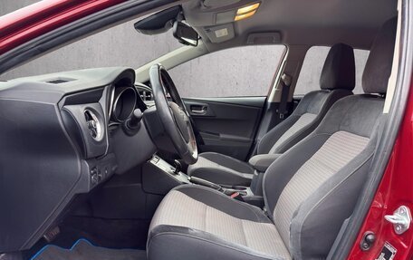 Toyota Auris II, 2017 год, 2 000 000 рублей, 14 фотография