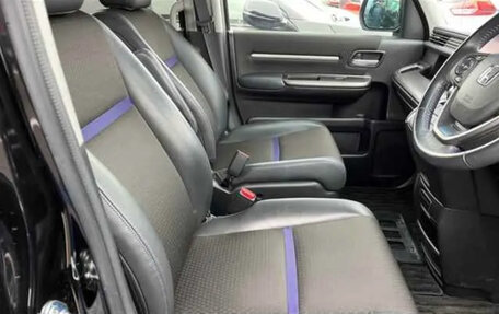 Honda Stepwgn IV, 2021 год, 2 550 000 рублей, 18 фотография