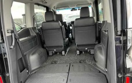 Honda Stepwgn IV, 2021 год, 2 550 000 рублей, 20 фотография