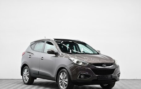 Hyundai ix35 I рестайлинг, 2013 год, 995 000 рублей, 2 фотография