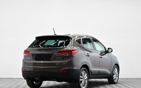 Hyundai ix35 I рестайлинг, 2013 год, 995 000 рублей, 4 фотография