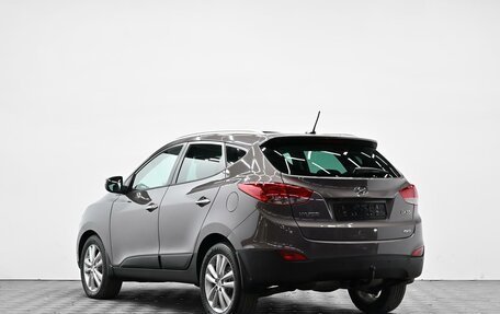 Hyundai ix35 I рестайлинг, 2013 год, 995 000 рублей, 3 фотография