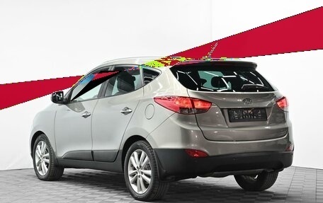 Hyundai ix35 I рестайлинг, 2013 год, 995 000 рублей, 3 фотография