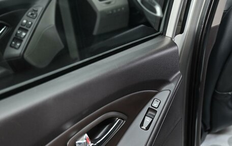 Hyundai ix35 I рестайлинг, 2013 год, 995 000 рублей, 14 фотография