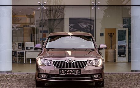 Skoda Superb III рестайлинг, 2014 год, 995 000 рублей, 2 фотография