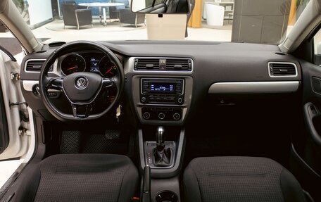 Volkswagen Jetta VI, 2018 год, 1 055 000 рублей, 16 фотография