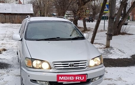 Toyota Ipsum II, 1998 год, 670 000 рублей, 2 фотография