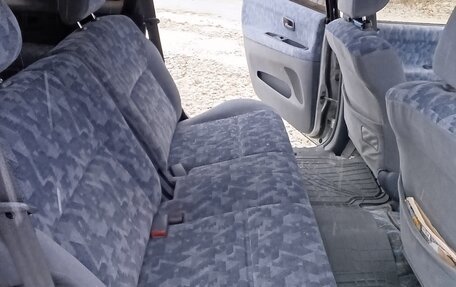 Toyota Ipsum II, 1998 год, 670 000 рублей, 12 фотография