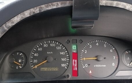 Toyota Ipsum II, 1998 год, 670 000 рублей, 7 фотография