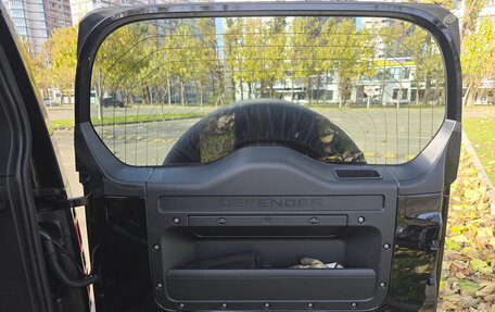 Land Rover Defender II, 2022 год, 11 000 000 рублей, 40 фотография