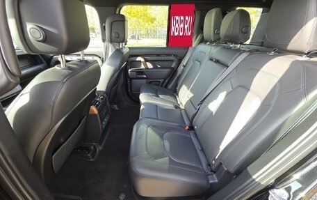 Land Rover Defender II, 2022 год, 11 000 000 рублей, 32 фотография