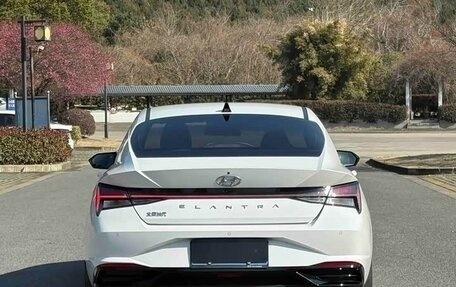 Hyundai Elantra, 2022 год, 1 590 000 рублей, 4 фотография