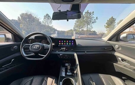 Hyundai Elantra, 2022 год, 1 590 000 рублей, 11 фотография