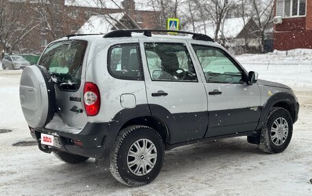 Chevrolet Niva I рестайлинг, 2017 год, 737 000 рублей, 4 фотография