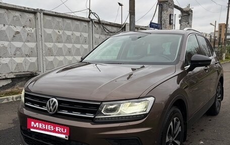 Volkswagen Tiguan II, 2019 год, 2 550 000 рублей, 2 фотография