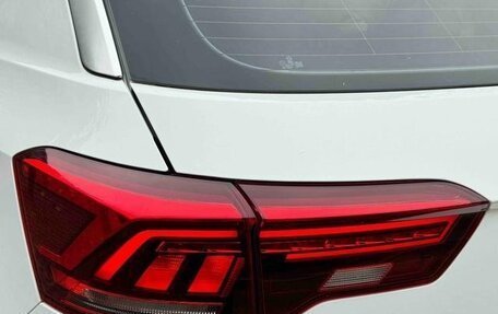 Volkswagen T-Roc I, 2022 год, 1 450 000 рублей, 9 фотография