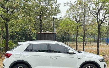 Volkswagen T-Roc I, 2022 год, 1 450 000 рублей, 7 фотография