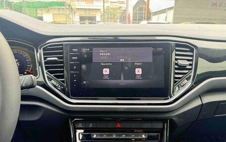 Volkswagen T-Roc I, 2022 год, 1 450 000 рублей, 17 фотография