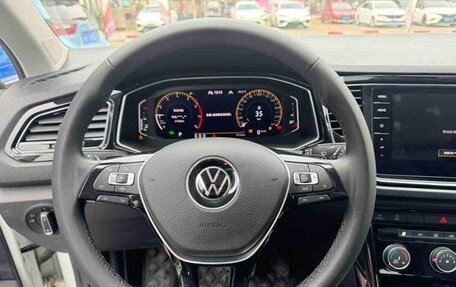 Volkswagen T-Roc I, 2022 год, 1 450 000 рублей, 16 фотография