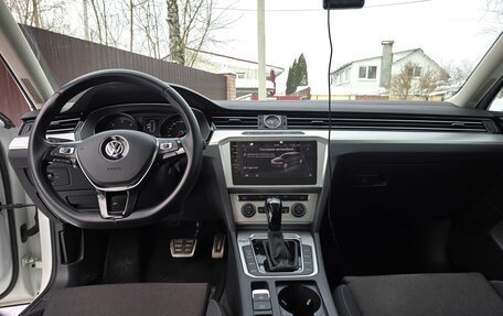 Volkswagen Passat B8 рестайлинг, 2018 год, 2 330 000 рублей, 15 фотография