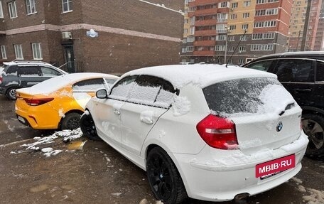 BMW 1 серия, 2010 год, 700 000 рублей, 25 фотография