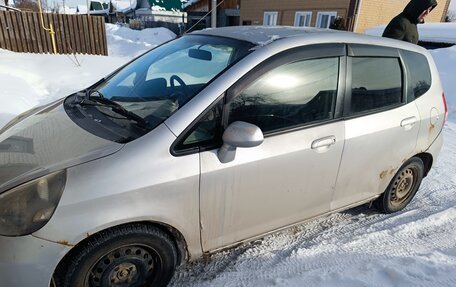Honda Fit III, 2002 год, 250 000 рублей, 4 фотография