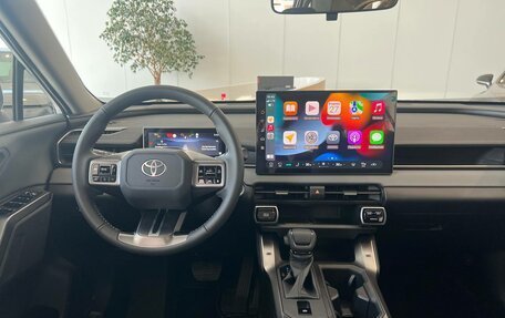 Toyota RAV4, 2025 год, 5 200 000 рублей, 11 фотография