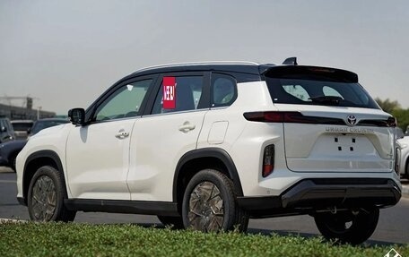 Toyota Urban Cruiser, 2025 год, 3 160 000 рублей, 4 фотография