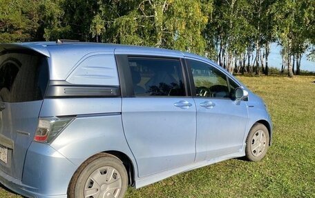 Honda Freed I, 2013 год, 1 300 000 рублей, 6 фотография