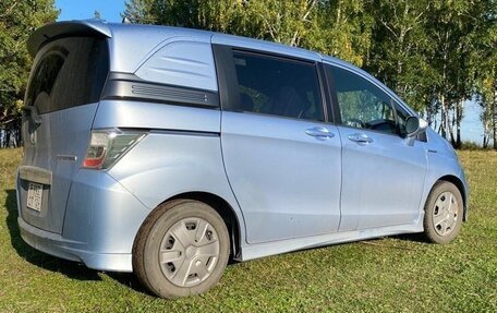 Honda Freed I, 2013 год, 1 300 000 рублей, 5 фотография