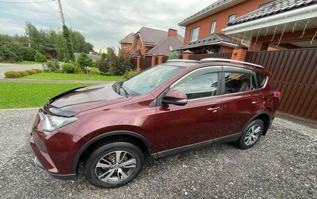 Toyota RAV4, 2019 год, 2 800 000 рублей, 3 фотография