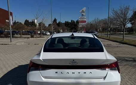 Hyundai Elantra, 2023 год, 2 150 000 рублей, 8 фотография