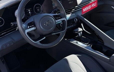 Hyundai Elantra, 2023 год, 2 150 000 рублей, 15 фотография