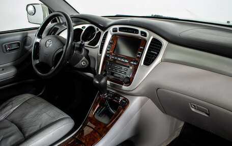 Toyota Highlander III, 2005 год, 612 000 рублей, 11 фотография