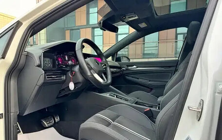 Volkswagen Golf VIII, 2023 год, 1 790 000 рублей, 6 фотография