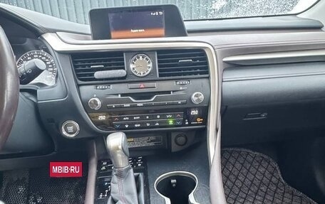 Lexus RX IV рестайлинг, 2016 год, 4 200 000 рублей, 4 фотография