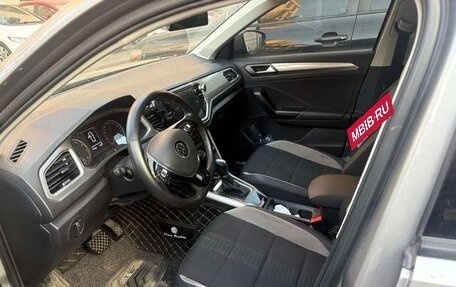 Volkswagen T-Roc I, 2023 год, 1 420 000 рублей, 7 фотография