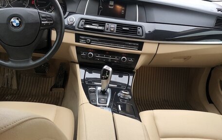 BMW 5 серия, 2013 год, 2 250 000 рублей, 15 фотография