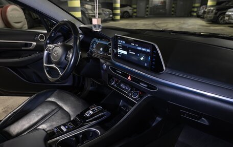 Hyundai Sonata VIII, 2019 год, 2 290 000 рублей, 10 фотография