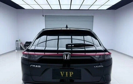 Honda Vezel, 2022 год, 1 690 000 рублей, 5 фотография