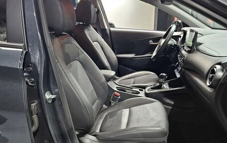 Hyundai Kona I, 2022 год, 1 290 000 рублей, 6 фотография