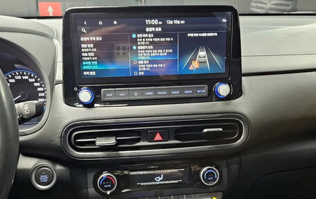 Hyundai Kona I, 2022 год, 1 290 000 рублей, 10 фотография