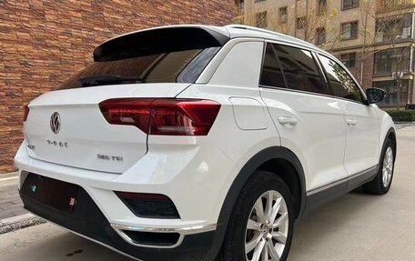 Volkswagen T-Roc I, 2022 год, 1 450 000 рублей, 5 фотография