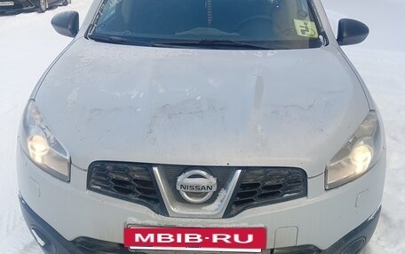 Nissan Qashqai, 2011 год, 670 000 рублей, 3 фотография
