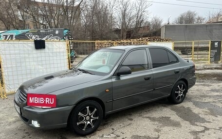 Hyundai Accent II, 2004 год, 340 000 рублей, 2 фотография