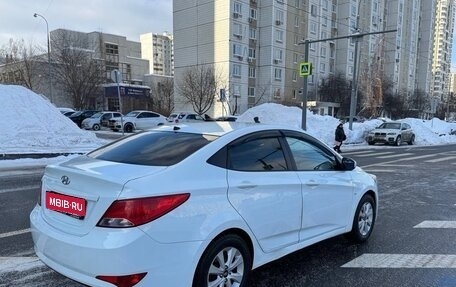 Hyundai Solaris II рестайлинг, 2016 год, 900 000 рублей, 5 фотография